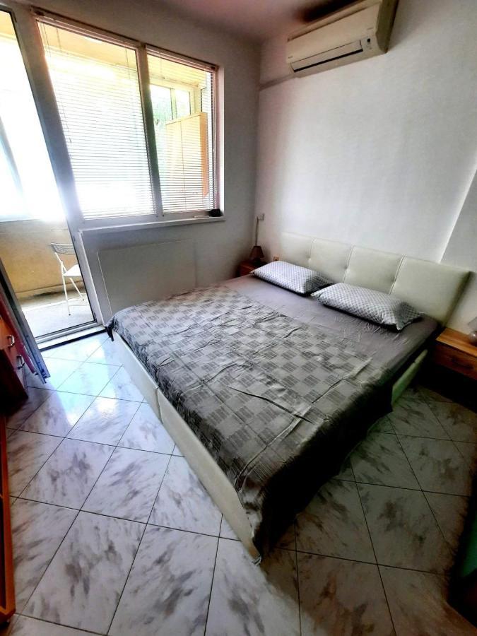 Apartment Міа Varna Esterno foto